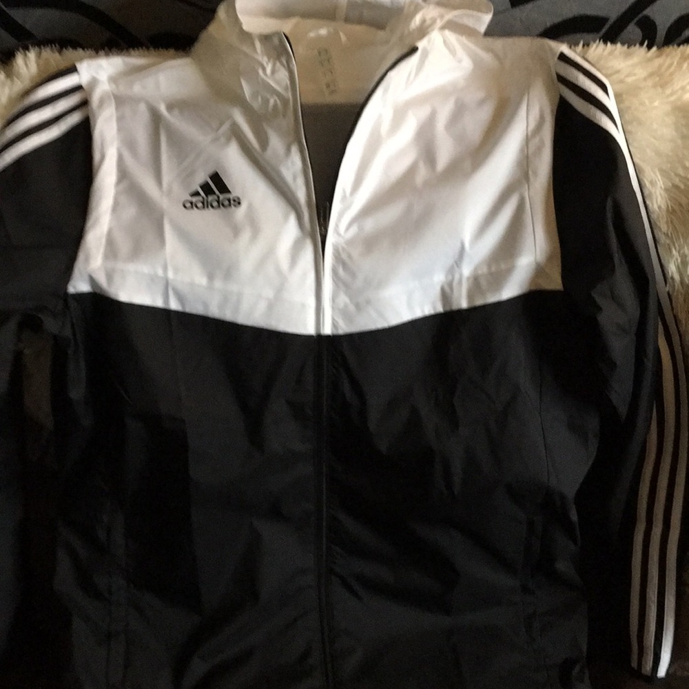 Adidas wind breaker brand new
